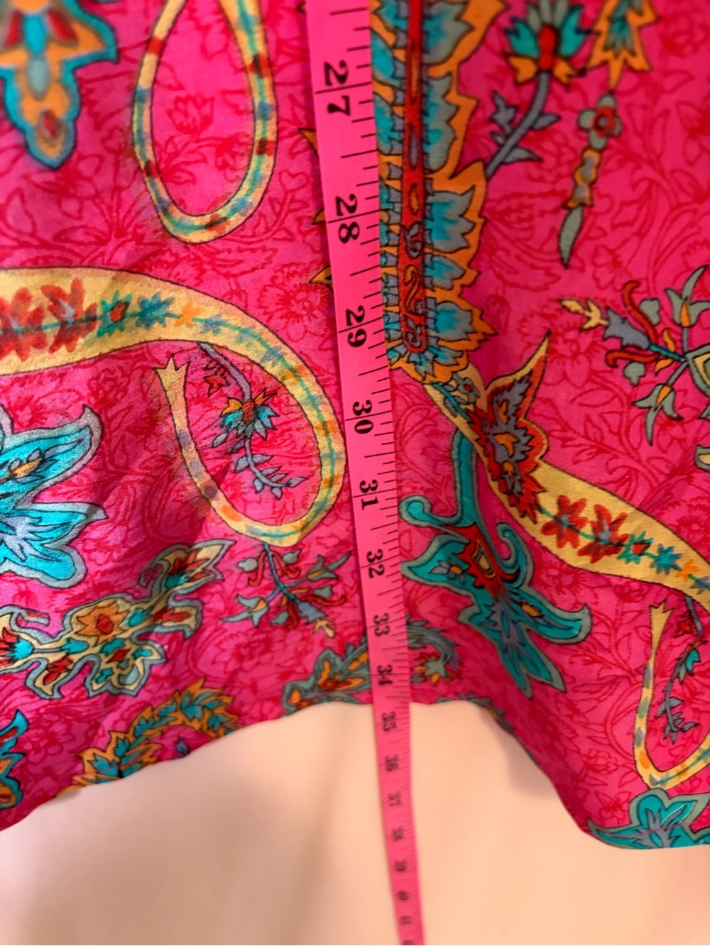 Tolani 100% Silk Vibrant Pink & Teal Paisley V-Neck Women's Top size small - Picture 6 of 7